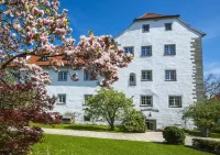 Schloss Hotel Wasserburg Hotels in Kressbronn am Bodensee