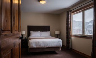 Marble Inn Resort