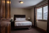 Marble Inn Resort Hotels in 