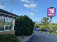Knights Inn & Suites Dublin - Parkplatz