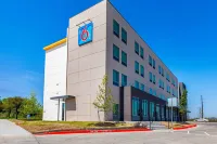 Motel 6 Austin, TX - Airport Hotels in Austin
