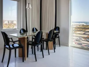 Bungalow Hotel
