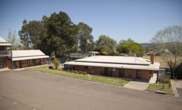 Bega Downs Motor Inn