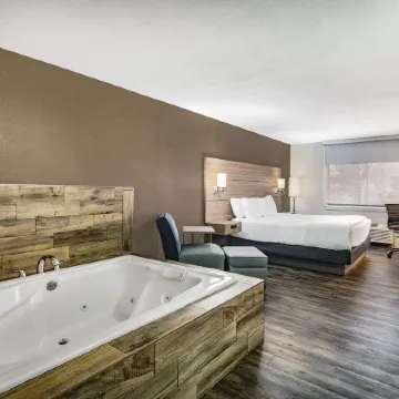 La Quinta Inn & Suites by Wyndham Joplin