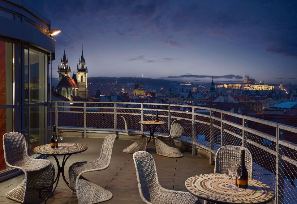 2. 아스토리아 호텔..