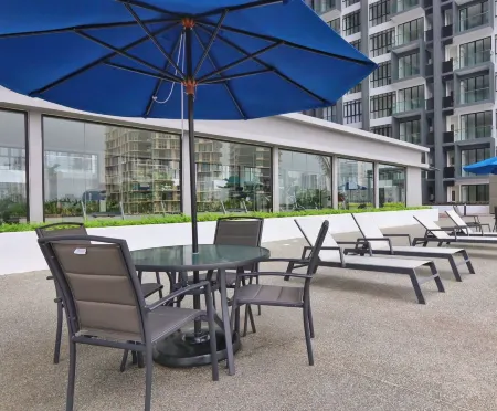 D Pristine Family Suites by Holi