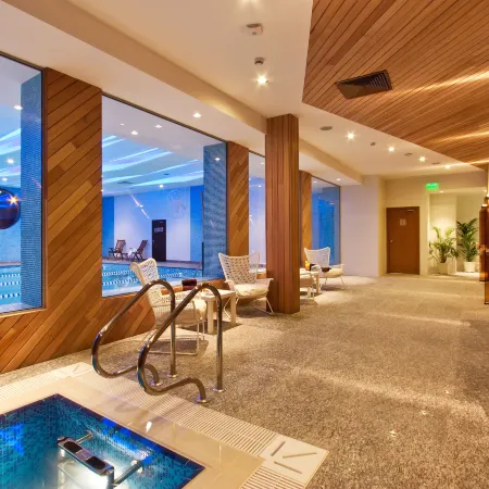 Vitosha Park Hotel - Free Indoor Pool & Parking