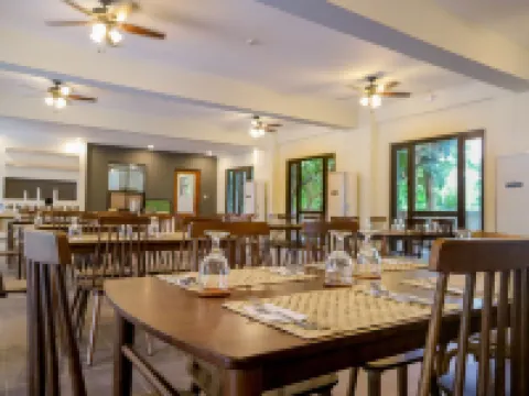 Residencia du Basco Hotels in Basco