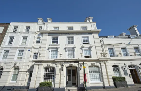 皇家阿爾比恩酒店