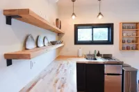 Old Marshall Jail Hotel Hotels in Mars Hill