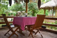 Golden Sunrise Hotel Hotels in Thaton