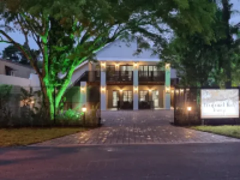 Leopard Tree Lodge Hotels near Saint Lucia Estuary