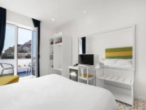 โรงแรมลาบูเกนวิลล์ โรงแรมในโพสิตาโน่