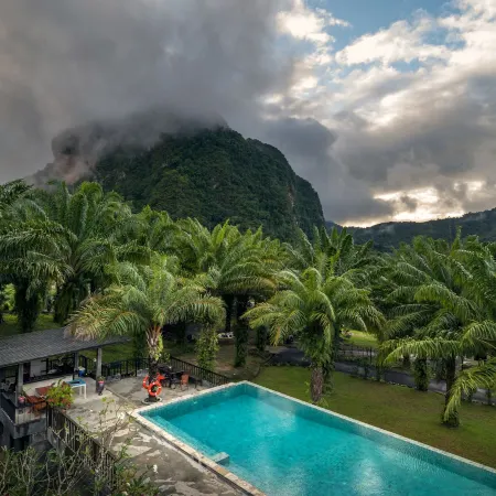 Krabi Green Hill Pool Villas