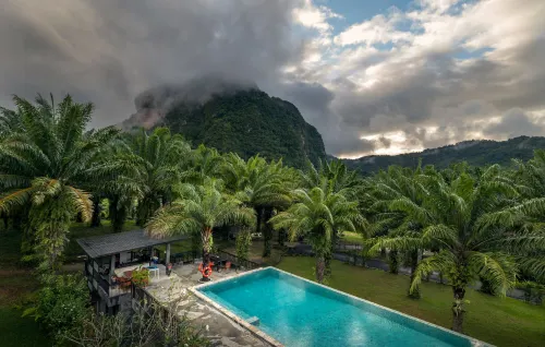 Krabi Green Hill Pool Villas