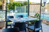 Noemys Toulon la Valette - Hotel Restaurant Avec Piscine - breakfast