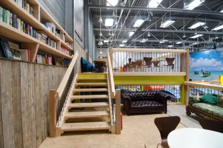 BaseCamp Bonn Отели рядом с достопримечательностью «Музей арифметики»