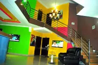 Intelligent Hotel and Suites - พร้อมอาหารเช้า