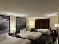 Super 8 by Wyndham Mason City - 2-Star