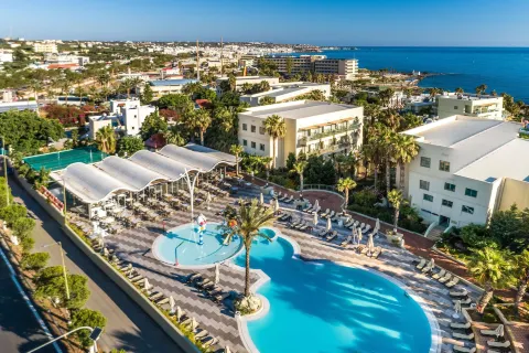 Star Beach Village & Water Park
