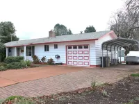 Fully Furnished Home in a Quiet Neighborhood with an Amazing Garden