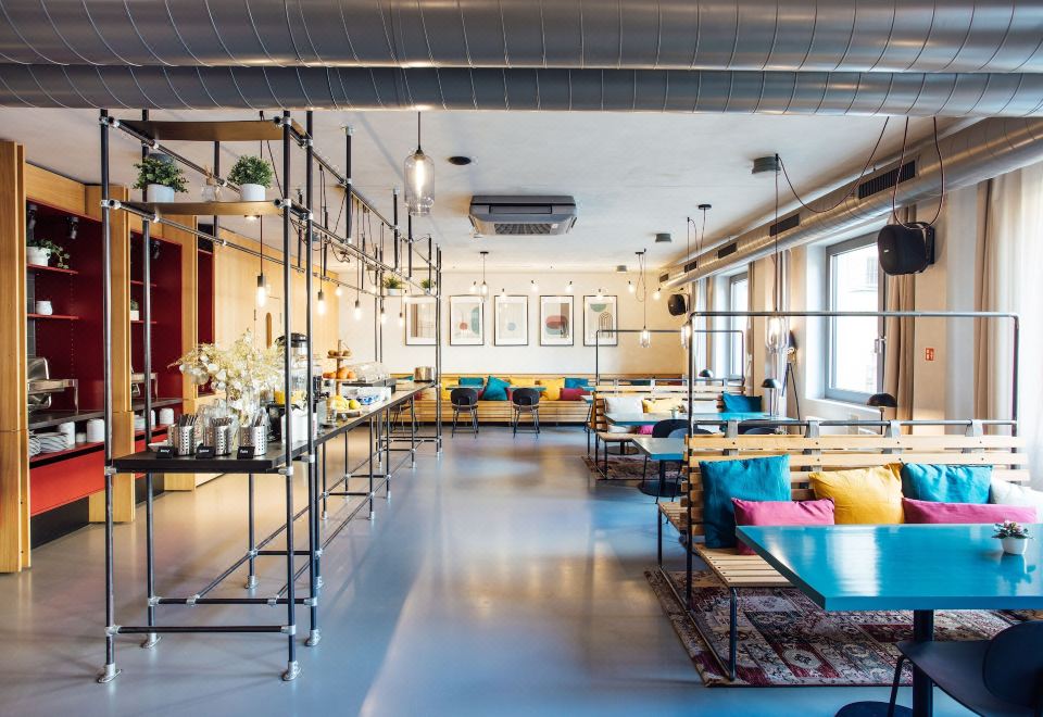 더 훌리우스 프라하