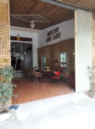 Tamcoc White Swan Hostel