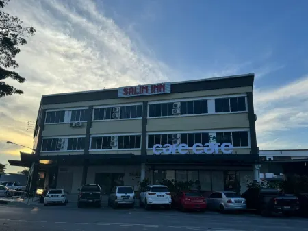 Salim Inn Отели рядом с достопримечательностью «Lin's Swan Garden»