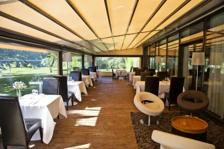 Hôtel et Spa du Château Отели в г. Ньёль-Сюр-Мер