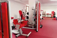 Max International Hotel & Resort - Gym