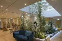 코코-맷 아테네 BC