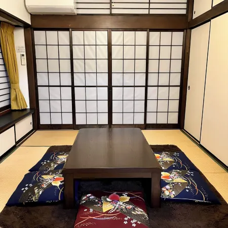 Mitsuba House