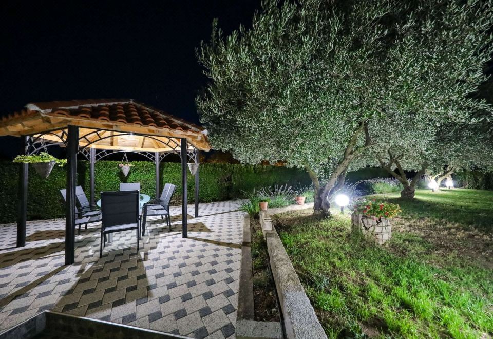 Hotel Lovely Holiday Home in Policnik with Private Pool, Exterior, Hotel Exterior