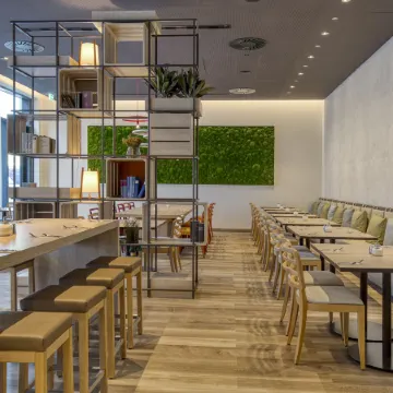 IntercityHotel Berlin Airport BER Terminal 1+2