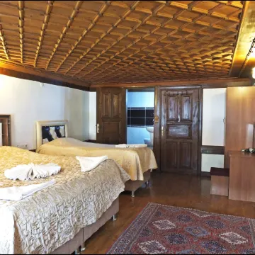 Cakiroglu Konak Hotels near Cinci Han