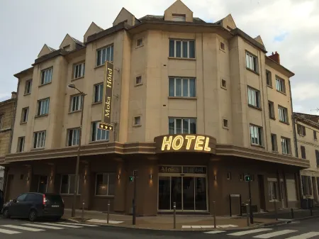 Moka Hotel Отели в г. Гранзе-Гри