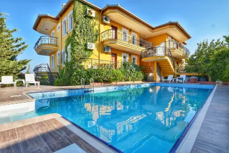 Uzun Apart Otel Отели в г. Mithatpasa Mahallesi