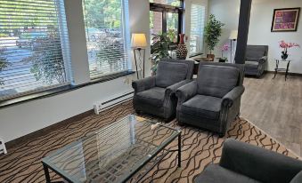 Quality Inn & Suites Vancouver North