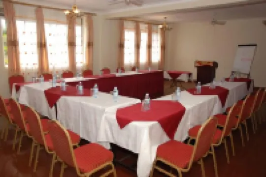 Victoria Travel Hotel - Pet friendly