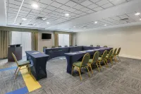 Holiday Inn Express & Suites Mount Arlington-Rockaway Area Hotel a Dover