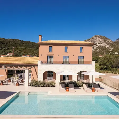 Reveli Suites