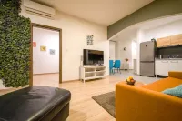 Vesna Convenient Apartment by Chors فنادق في Samorin