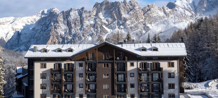 Hotel Tofana Cortina Отели в г. Беллуно