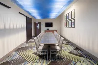 Holiday Inn Express & Suites Goodland I-70