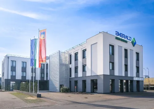 Emerald Green Residence Hotels in Colognola Ai Colli