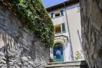 Casa di Momo