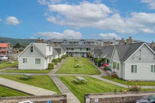 The Tides by the Sea