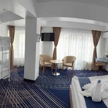 Briza Boutique Hotel Mamaia Hotels near Mamaia Beachfront