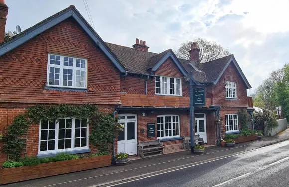 普拉夫伊坎阿巴斯賓館