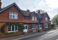 The Plough Itchen Abbas - parking